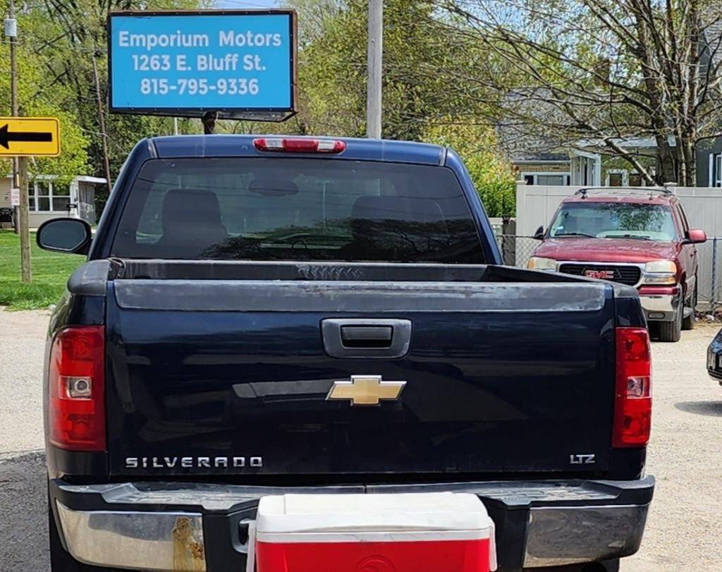 2008 Chevrolet Silverado 2500HD for sale at EMPORIUM MOTORS INC in Marseilles, IL