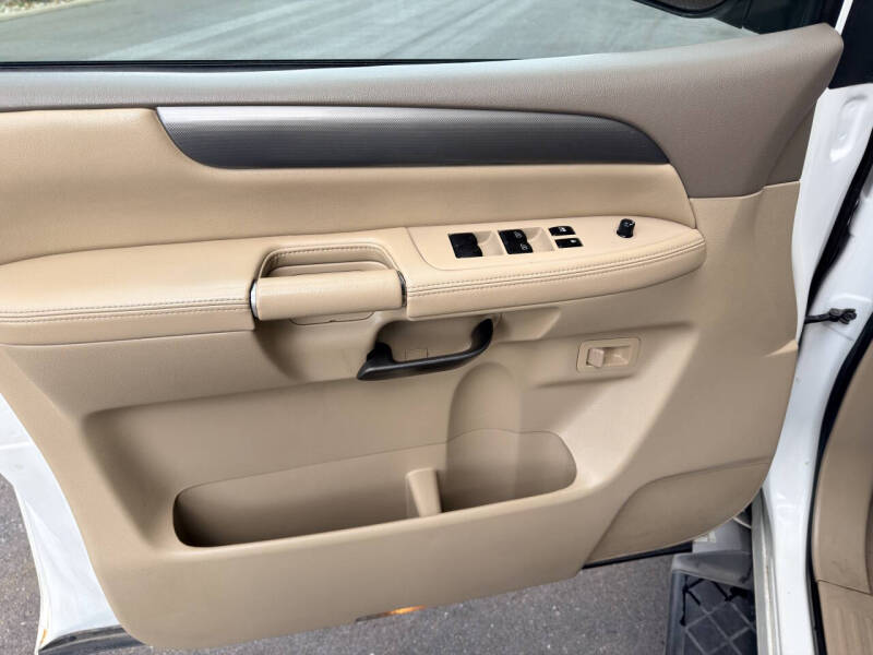 2009 Nissan Armada SE