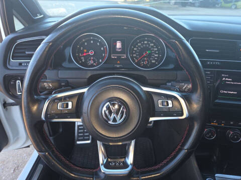 2015 Volkswagen Golf GTI SE