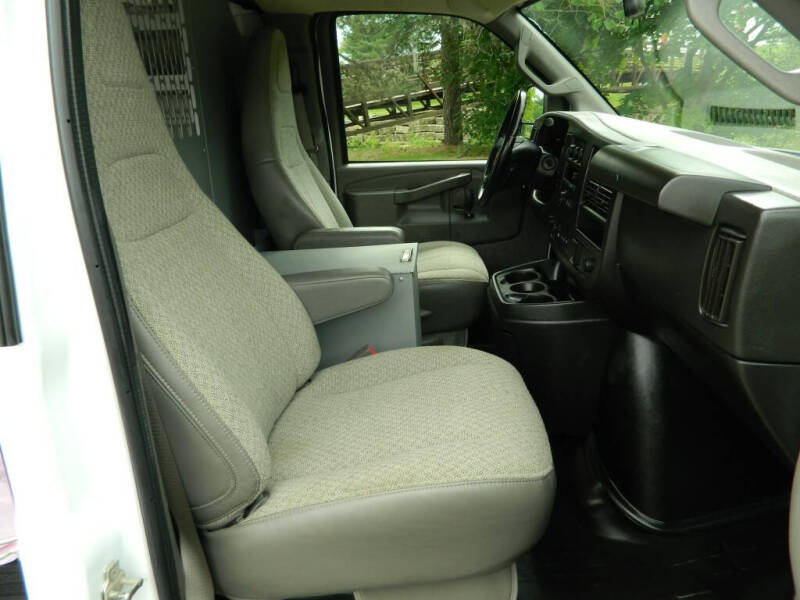2022 Chevrolet Express 2500