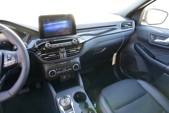 2026 Ford Escape Hybrid ST-Line Select