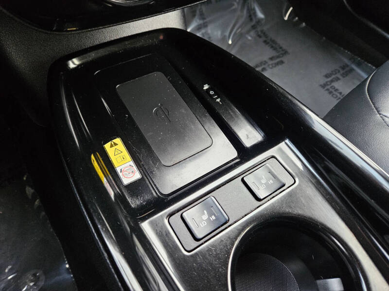 2020 Toyota Prius XLE