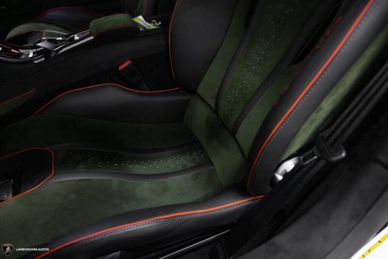 2024 Lamborghini Huracan Sterrato