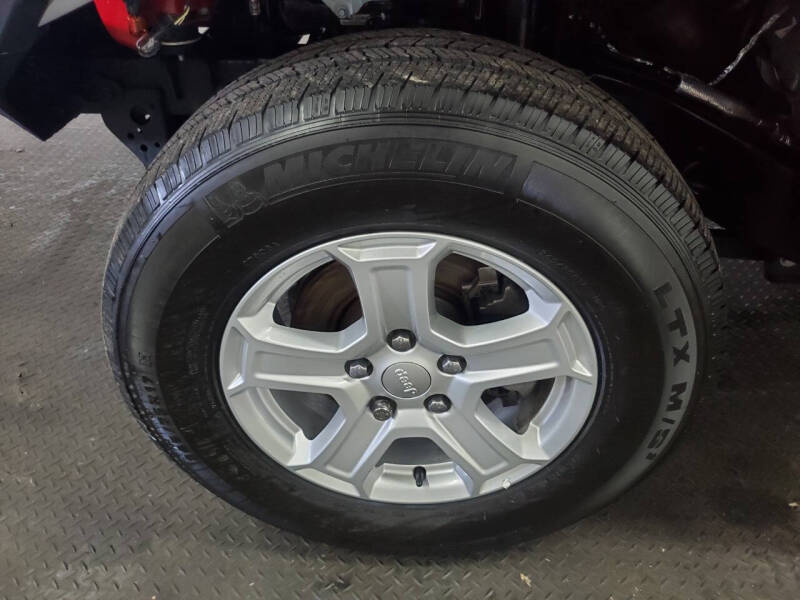 2023 Jeep Gladiator Overland