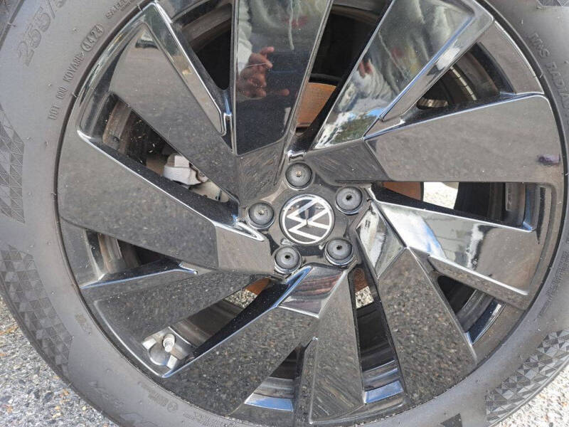 2025 Volkswagen Atlas SE