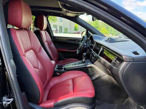 2020 Porsche Macan