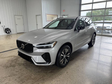 2024 Volvo XC60 B5 Core Dark Theme