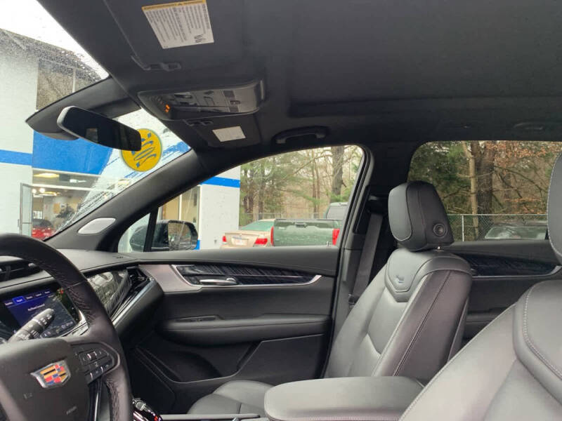 2025 Cadillac XT6 Premium Luxury