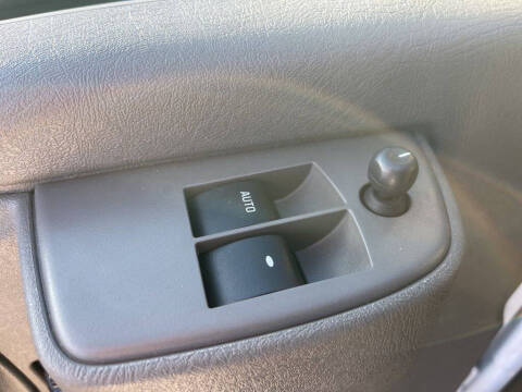 2023 Chevrolet Express 2500