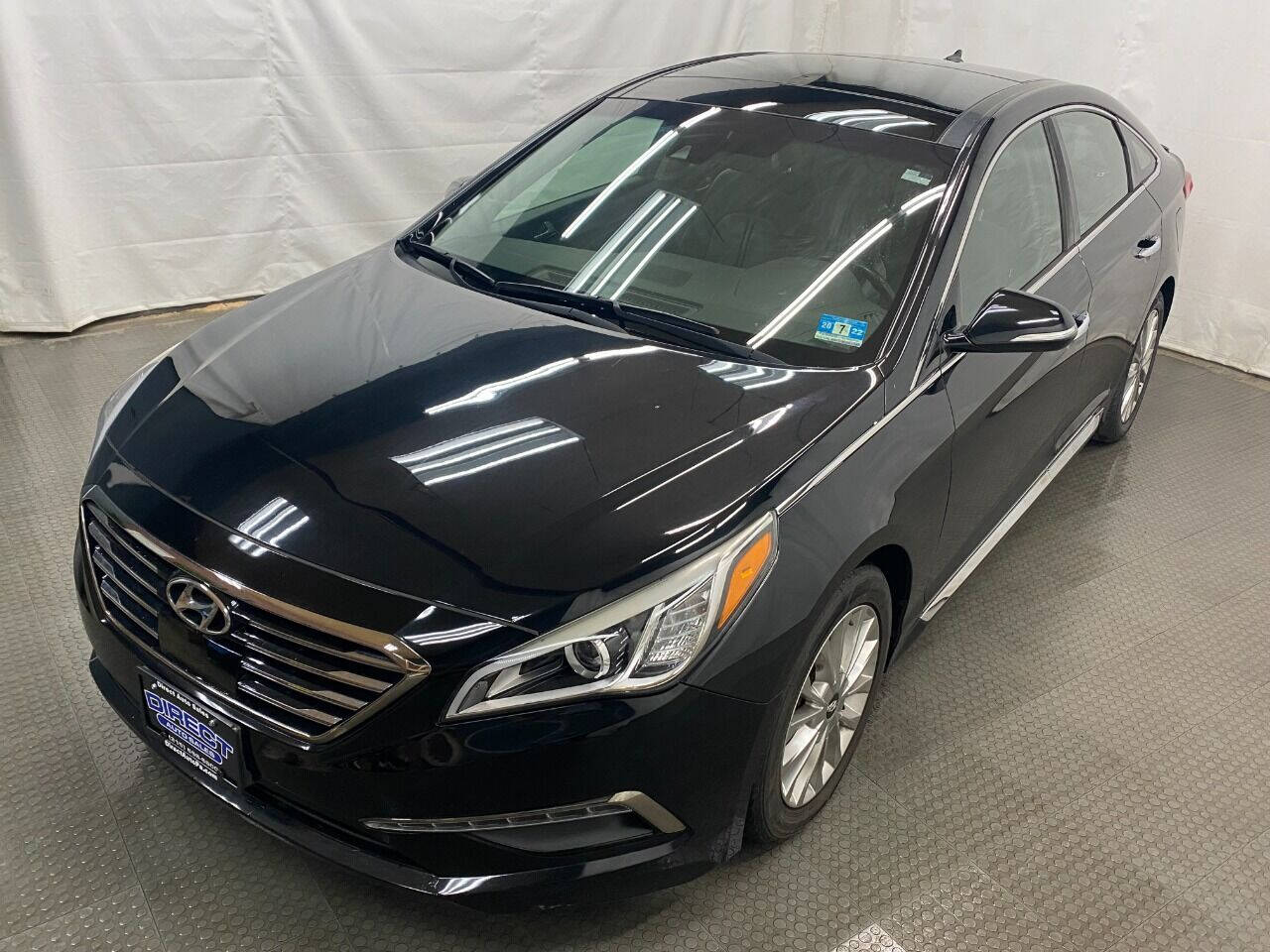 2015 Hyundai Sonata Limited 4dr Sedan - Black exterior view 5