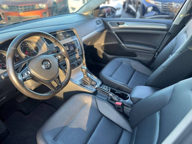 2017 Volkswagen Golf TSI Wolfsburg Edition