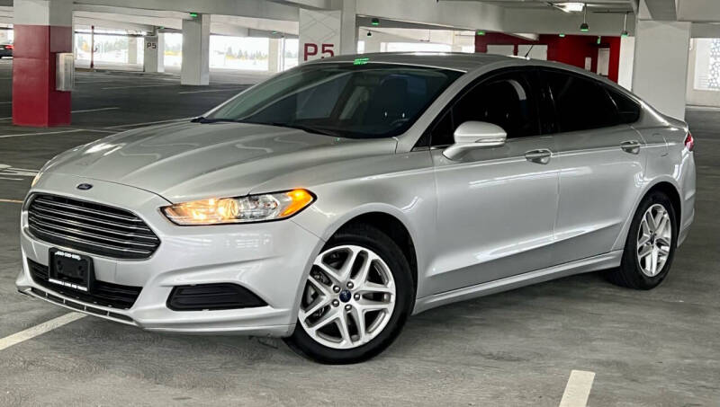 2016 Ford Fusion SE photo 9