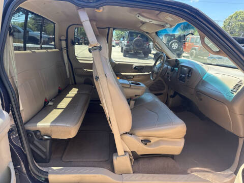 2000 Ford F-150 Lariat