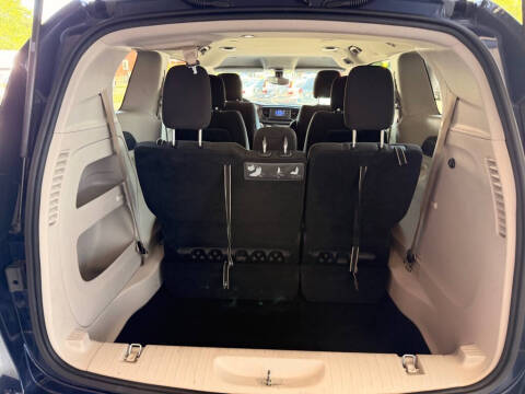 2017 Chrysler Pacifica Touring