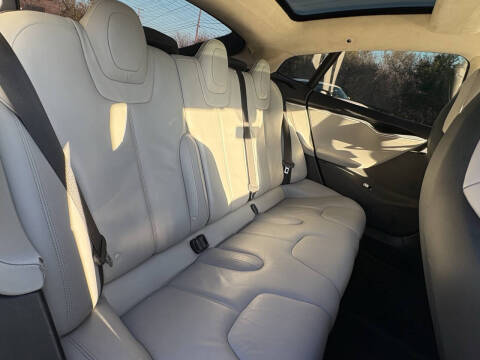 2014 Tesla Model S P85