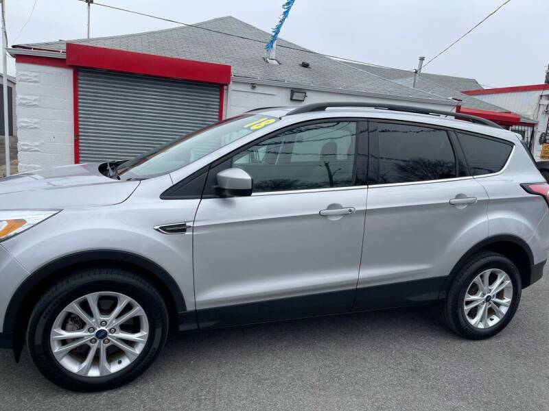 2018 Ford Escape for sale at PELHAM USED CARS & AUTOMOTIVE CENTER in Bronx NY