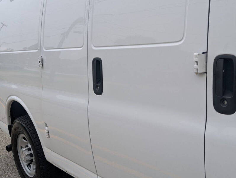 2019 Chevrolet Express 2500