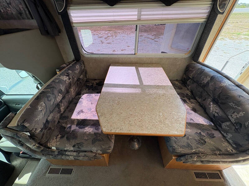 2005 Ford E-Series E-450 SD