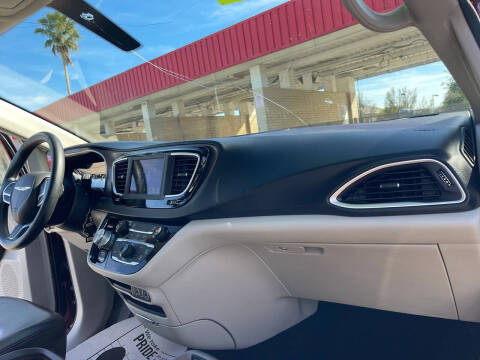 2021 Chrysler Voyager LXi