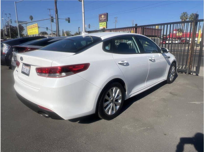 2017 Kia Optima LX