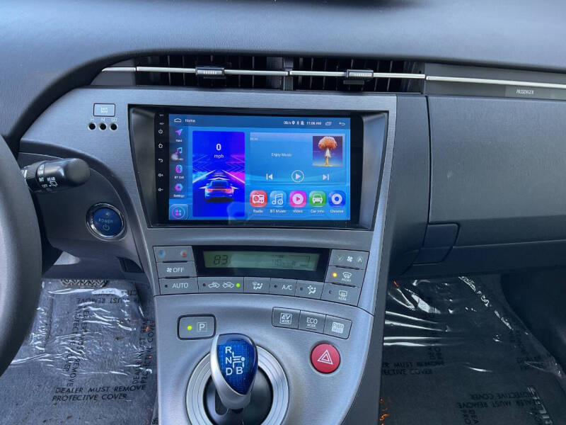 2012 Toyota Prius Two