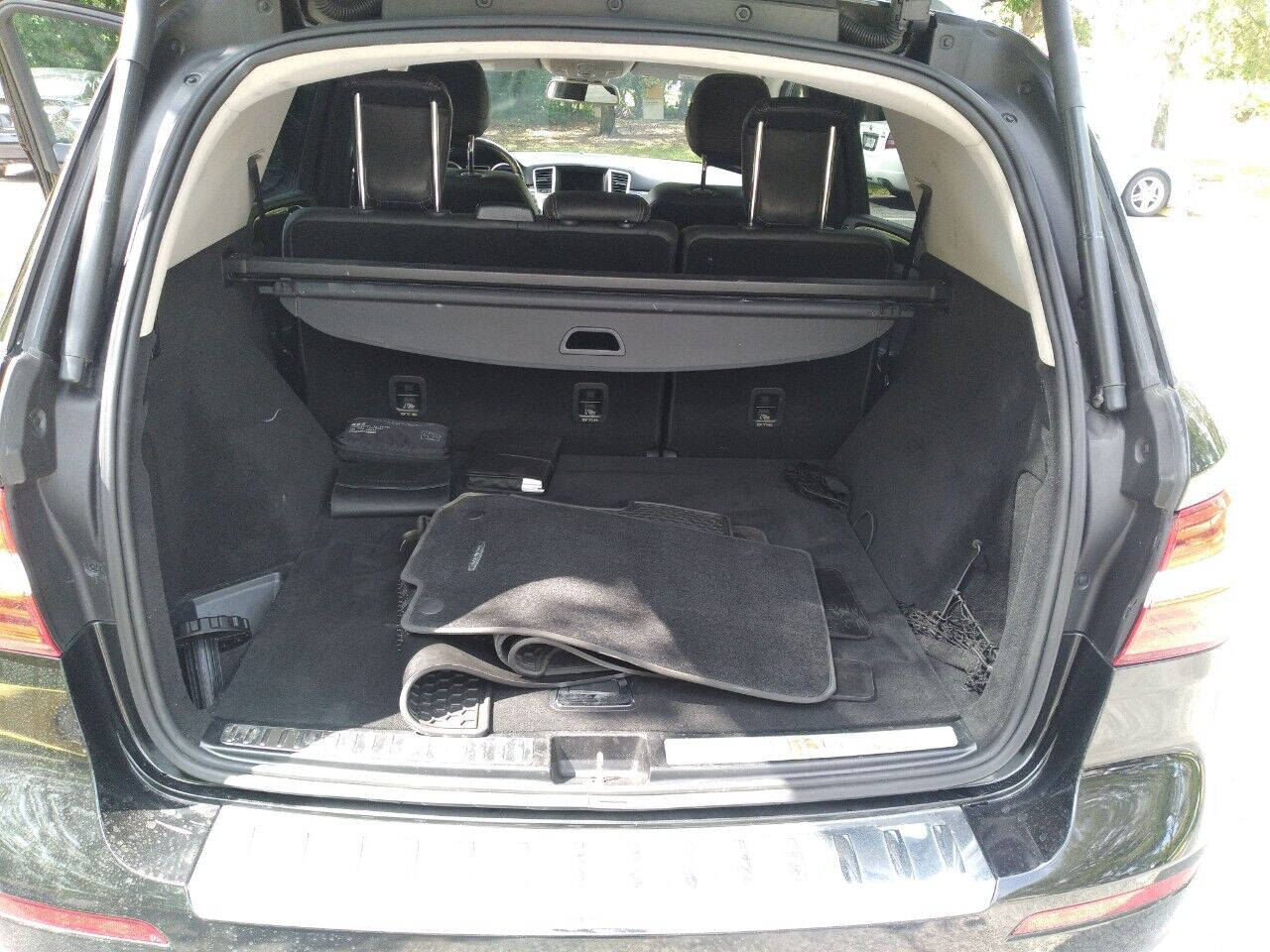 2015 Mercedes-Benz ML-Class SUV / Crossover - $15,999