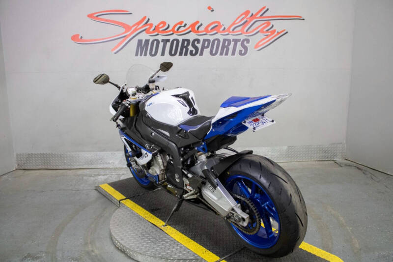 2013 BMW HP 4