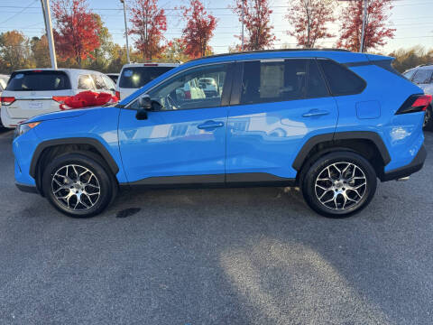 2019 Toyota RAV4 LE