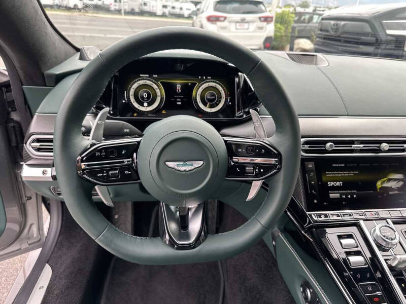 2025 Aston Martin Vantage