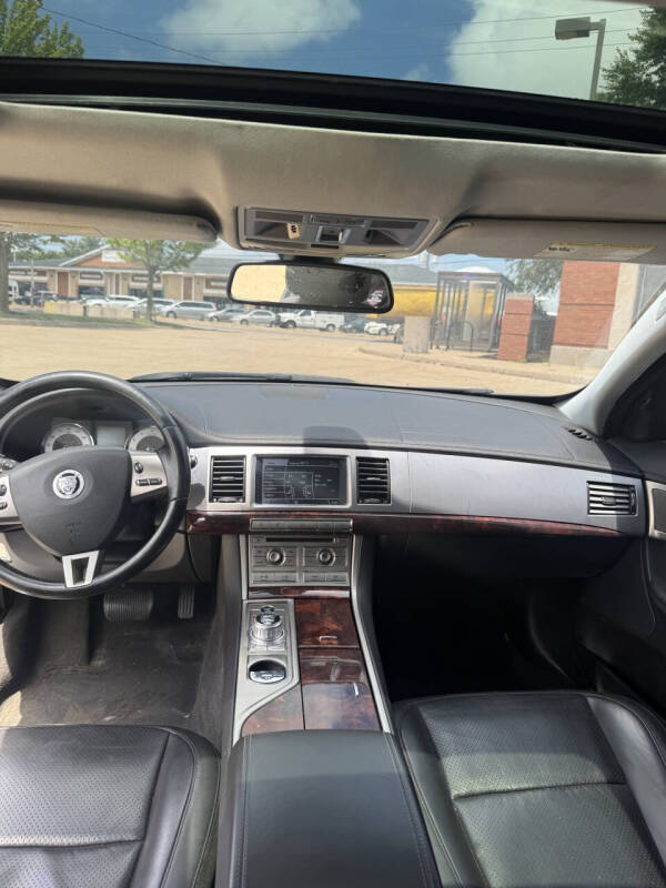 2009 Jaguar XF Premium Luxury