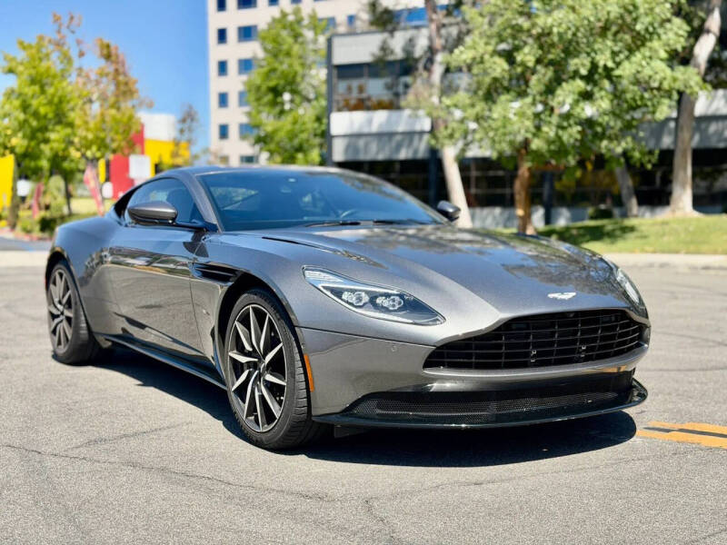 2017 Aston Martin DB11