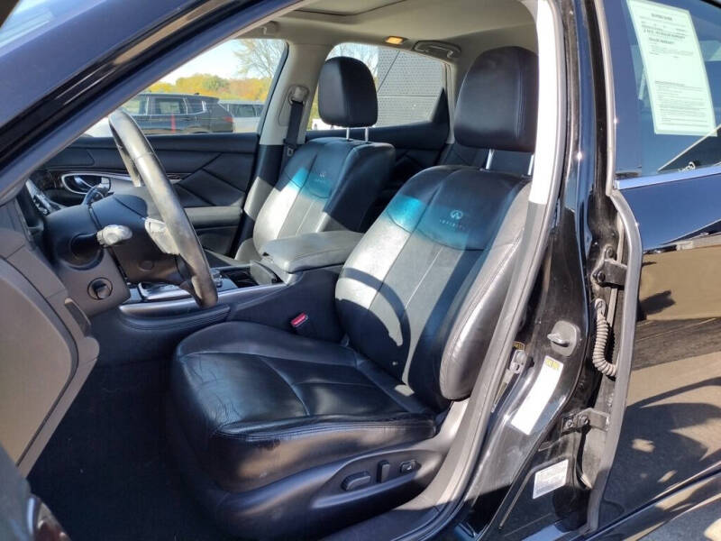 2014 Infiniti Q70 3.7