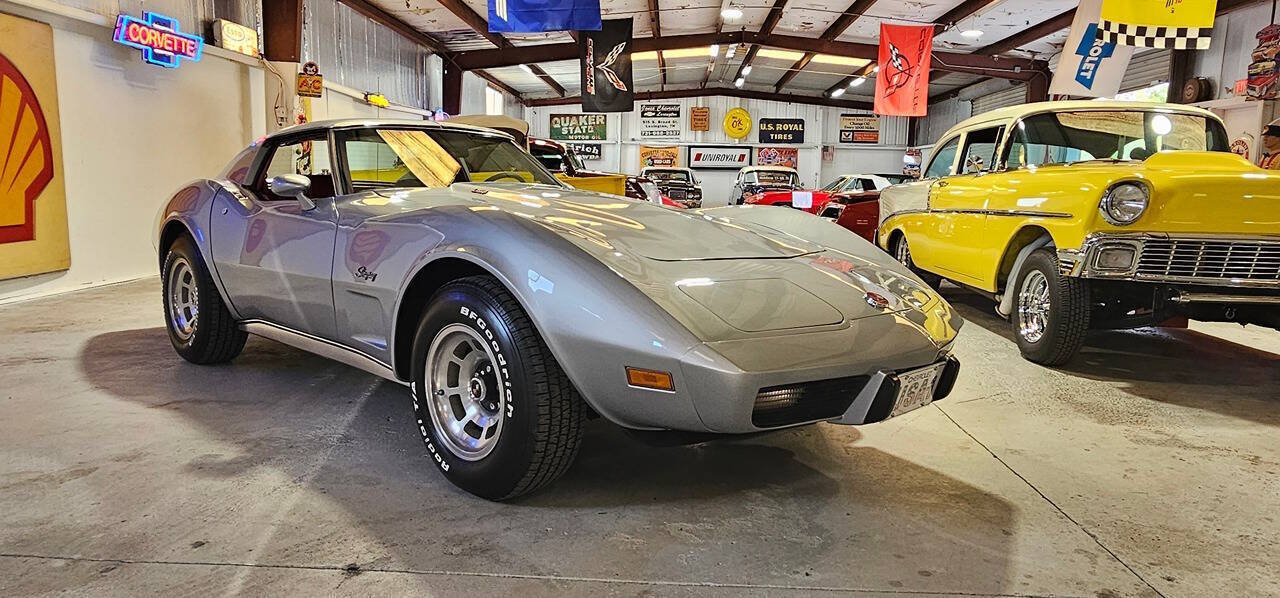 1976 Chevrolet Corvette Stingray 2