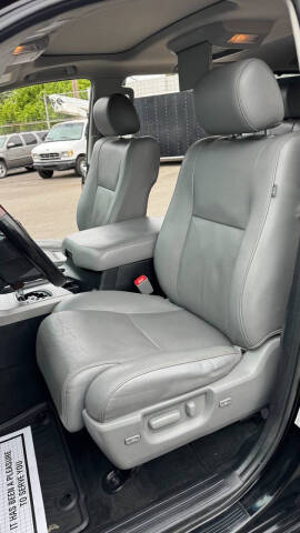 2013 Toyota Sequoia Platinum