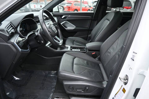 2021 Audi Q3 quattro Premium 40 TFSI