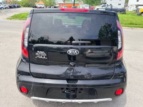 2017 Kia Soul +
