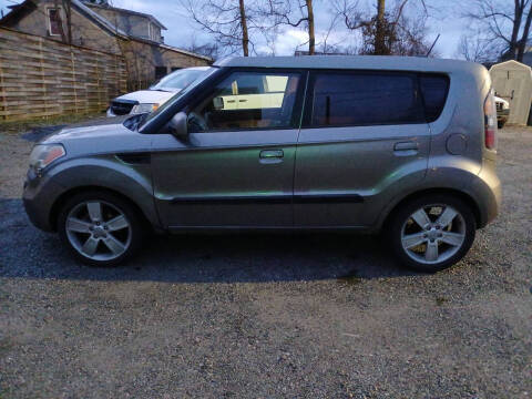 2010 Kia Soul +