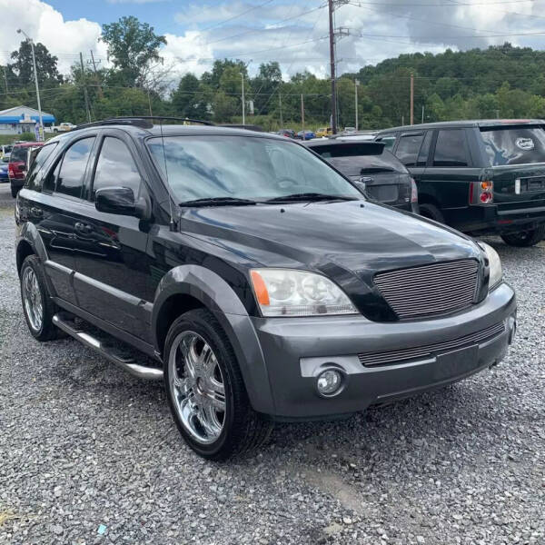 2006 Kia Sorento for sale at Solomon Autos in Knoxville TN