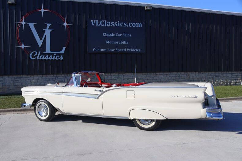 1957 Ford Fairlane