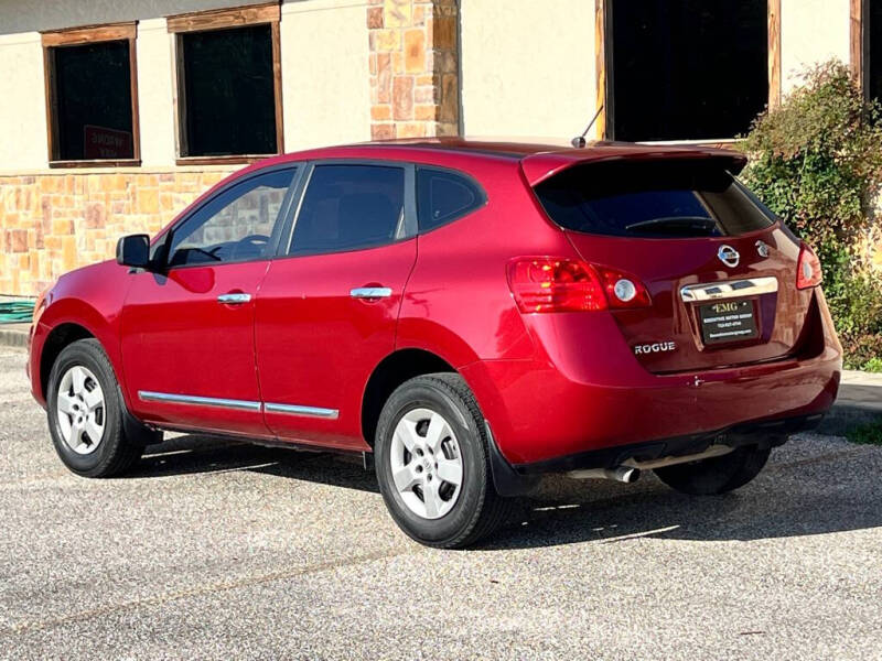 2013 Nissan Rogue S photo 3