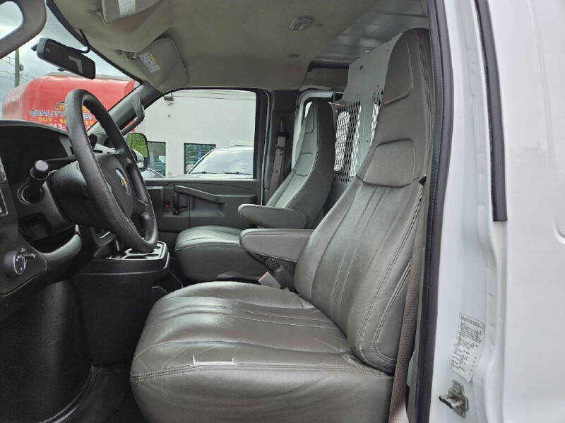 2021 Chevrolet Express 2500