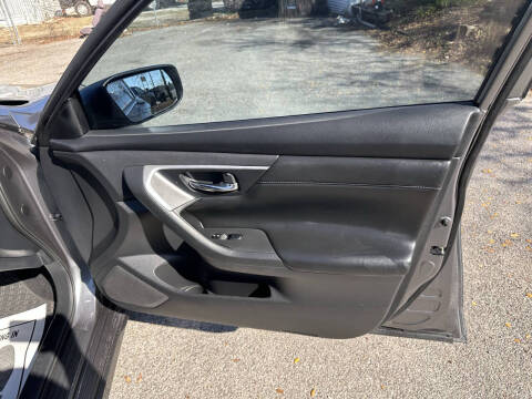 2017 Nissan Altima 2.5 SR