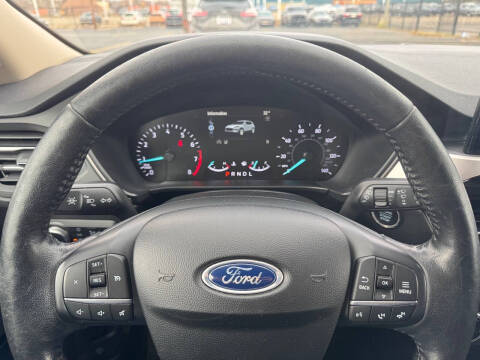 2020 Ford Escape SEL