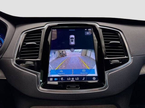 2023 Volvo XC90 Recharge T8 Ultimate Bright Theme 7P