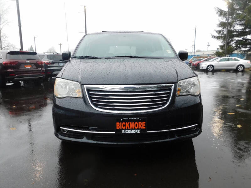 2016 Chrysler Town and Country Touring