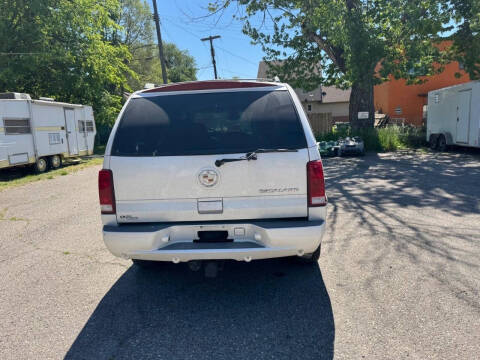 2004 Cadillac Escalade