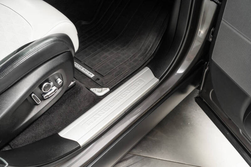 2020 Land Rover Range Rover Sport SVR