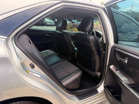 2015 Toyota Camry SE