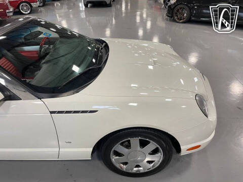 2003 Ford Thunderbird