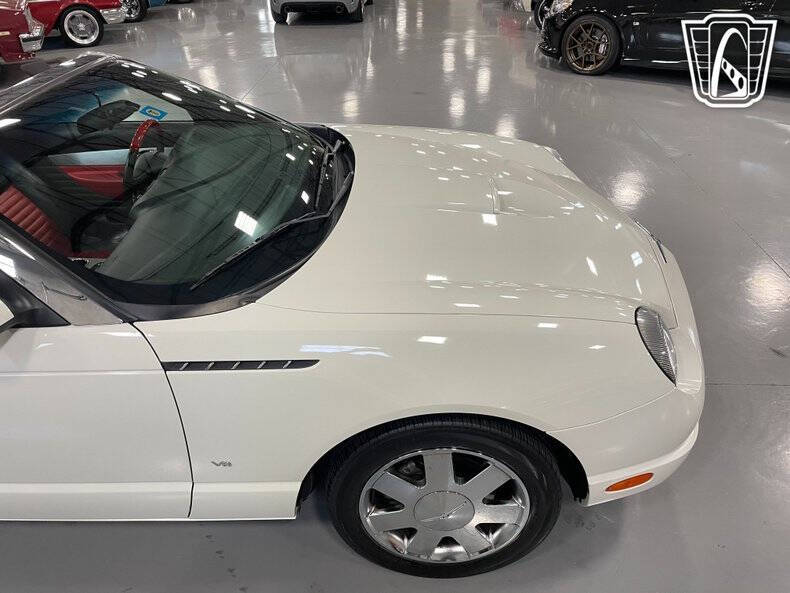 2003 Ford Thunderbird